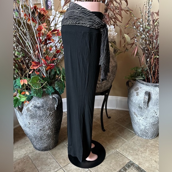 White House Black Market Size Med Black High Waist Flare Sash Waist Dress Pants - Picture 2 of 5